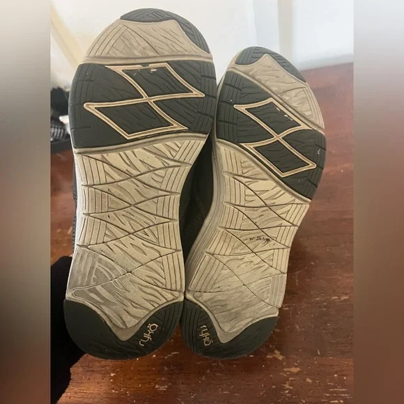 Ryka Quilted Slip-On Loafers - olive green White Sole women’s 7 - Picture 6 of 7